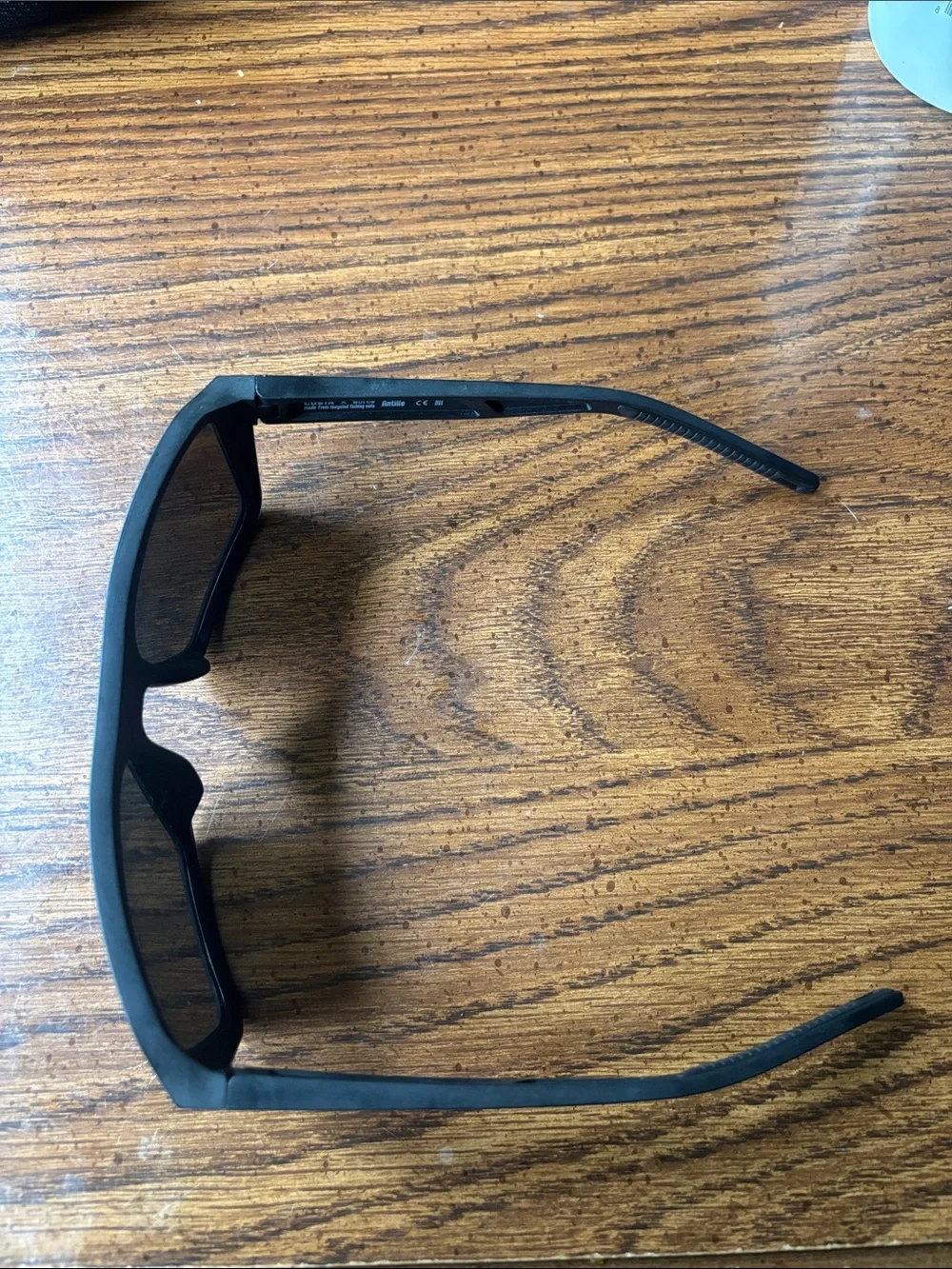 Costa Antille Sunglasses 580 Lenses & Loop Retainer